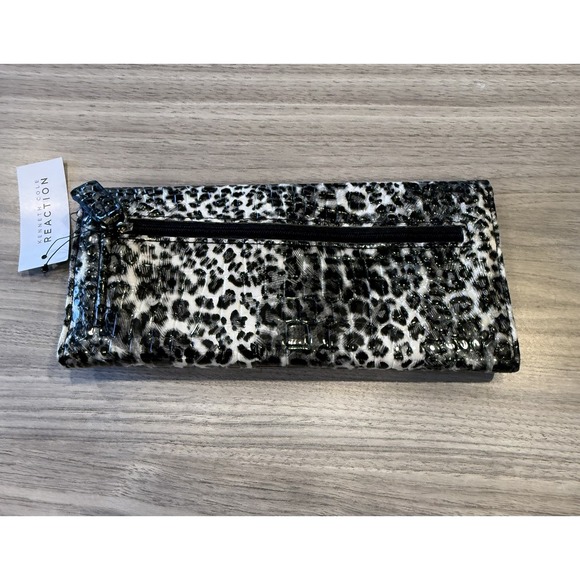 Kenneth Cole Reaction Leopard Print Clutch Wallet Organizer Checkbook Style NWT - Picture 3 of 6
